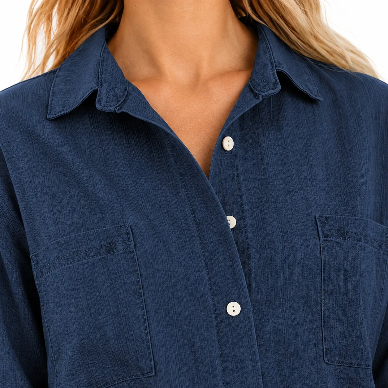 Sabine Pocket Shirt in Blue: detail photograph